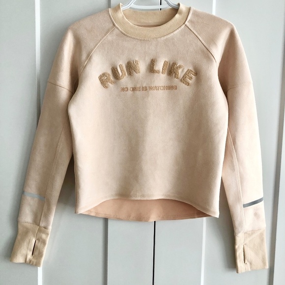 H&M, Run Like No One Is Watching, Cropped, Sweatshirt, Size XS, New With Tags - Picture 1 of 16